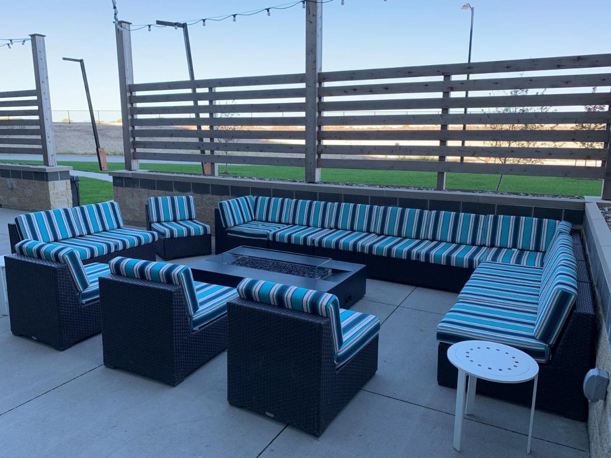 Hyatt House East Moline/Quad Cities Hotel Exterior foto